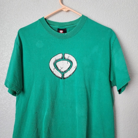 CIRCA‎ x VINTAGE 2000 graphic tee circa skateboarding shoes logo tee in green M - Picture 8 of 8
